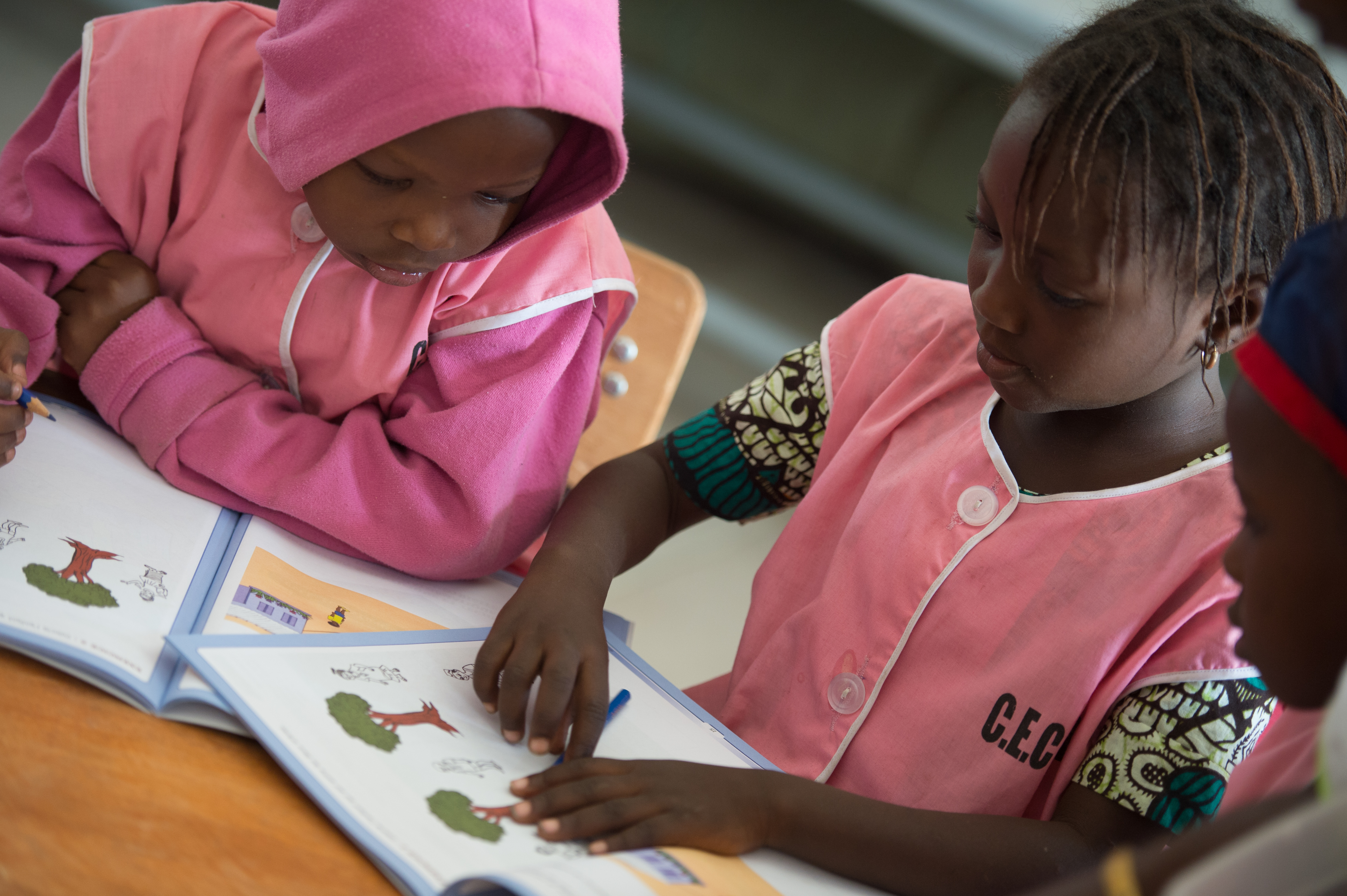 PIDES - Bambini all'asilo di Thioffack